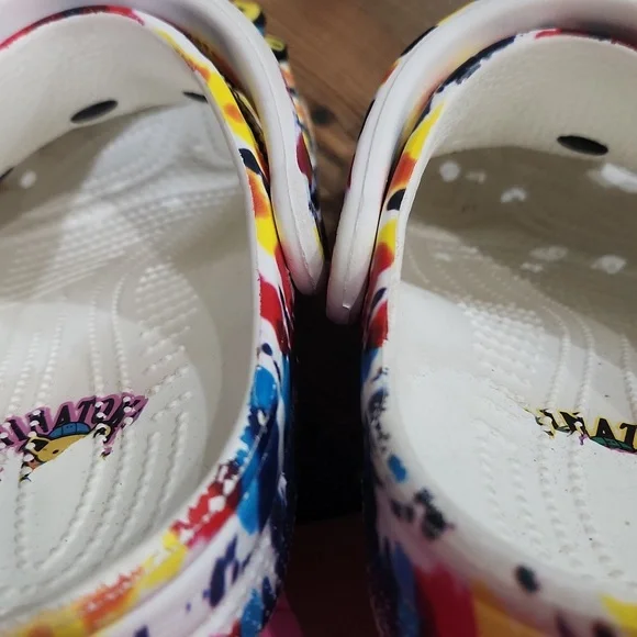 Crocs Rare Grateful Dead X Chinatown Market Tie Dye Dancing Bear Jibits W7 M5 - Picture 10 of 10